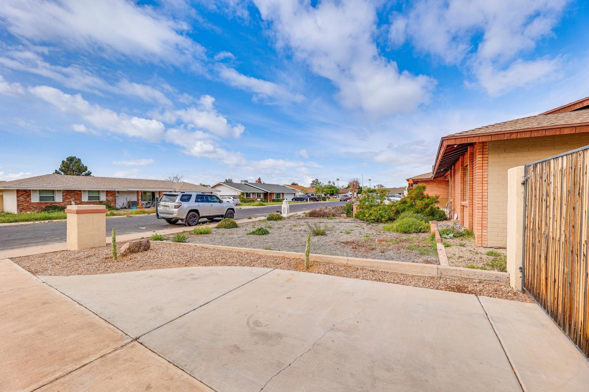 Charming Home With Pool - Near Mesa Arts Center! Exterior foto